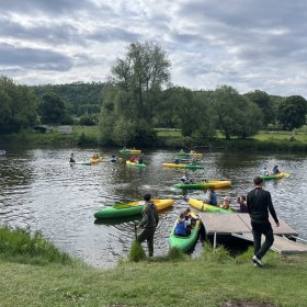 Vodácká půjčovna JEZ Dobřichovice